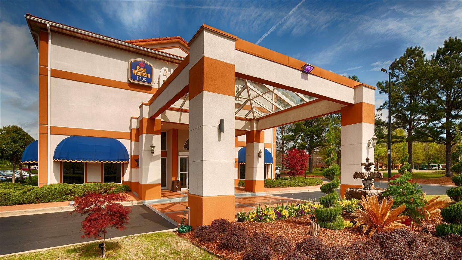 Best Western Carlton Suites Birmingham Exterior photo